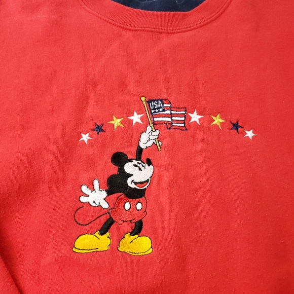 Vintage Mickey USA Sweatshirt Disney - Picture 5 of 7